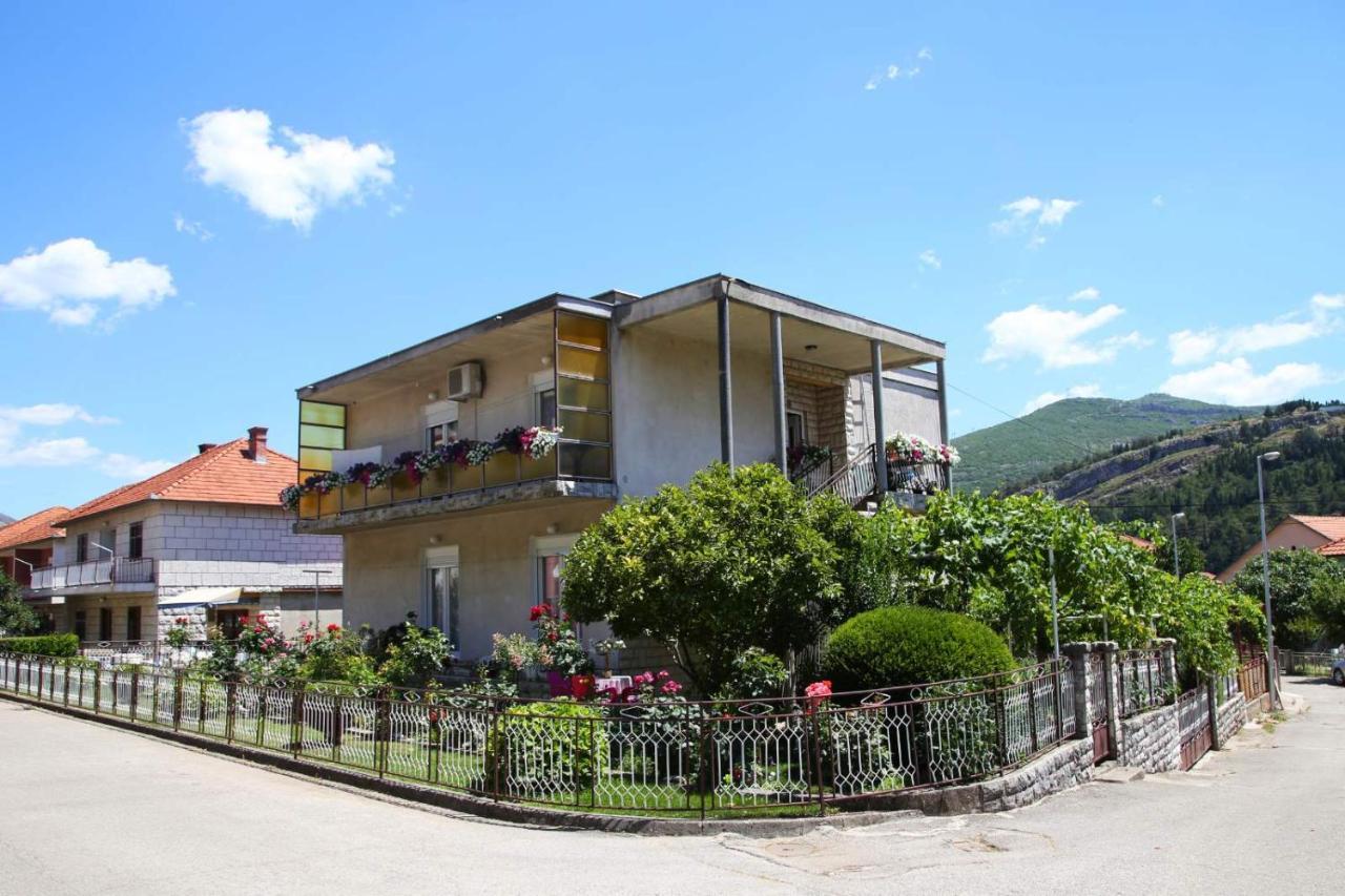 Cvijetna Oaza Apartment Trebinje Exterior photo